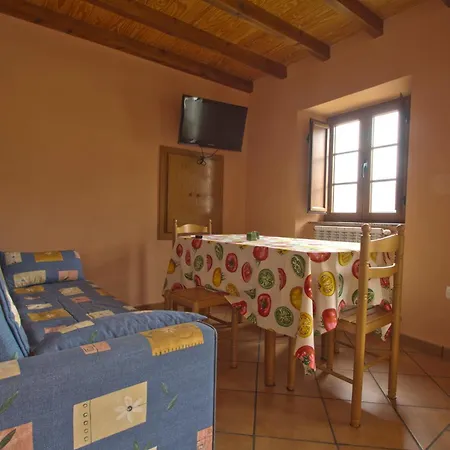 Apartment Rurales Caxila *